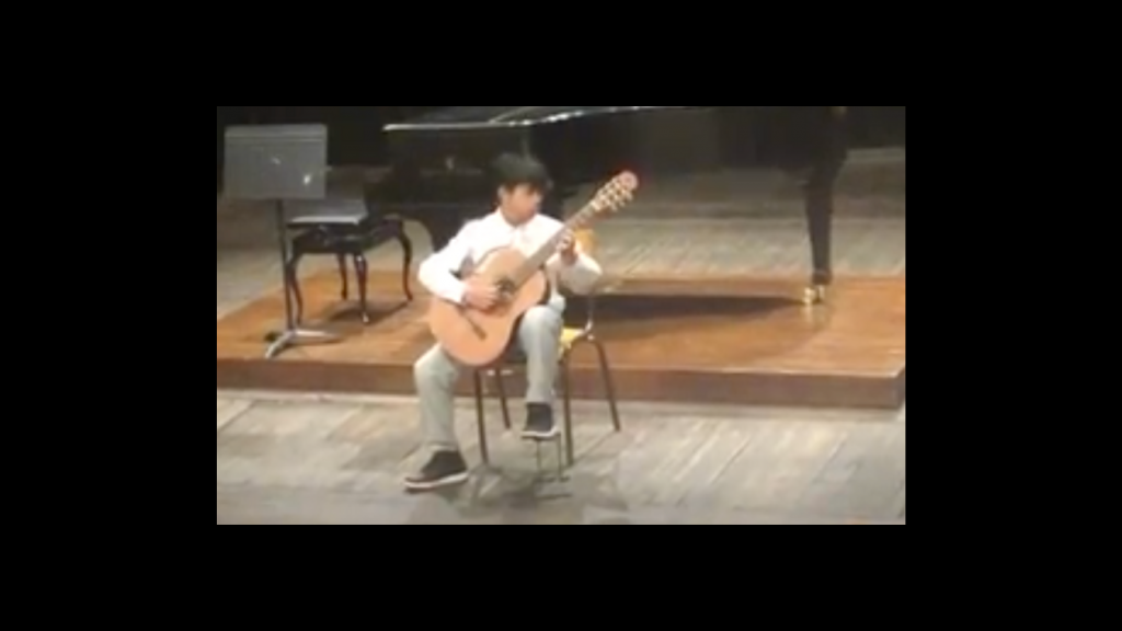 Octavien Chino (5eB), première mention à l’unanimité au concours artistique d’Epinal (guitare classique)